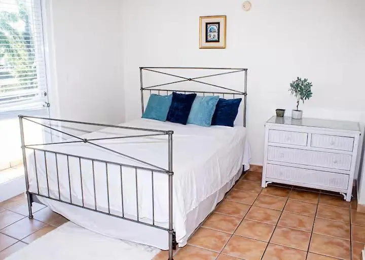New ! Beachfront Villa - Golf, Pool & Ocean View Dorado Dom wakacyjny
